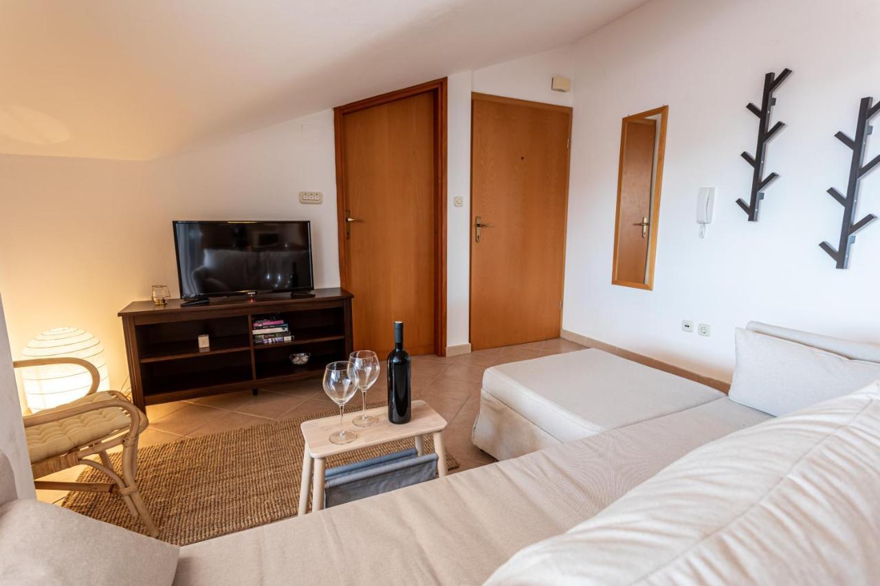 Apartment Tereza Malinska Kültér fotó